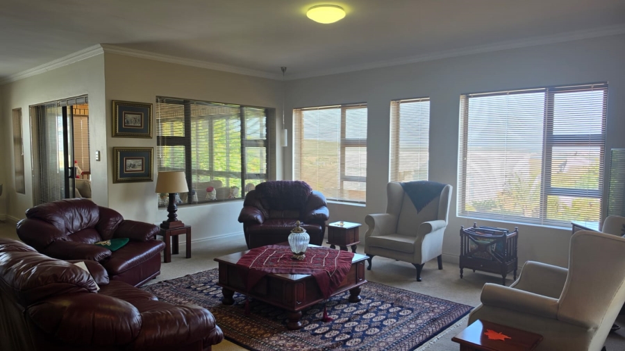 4 Bedroom Property for Sale in Stilbaai Wes Western Cape